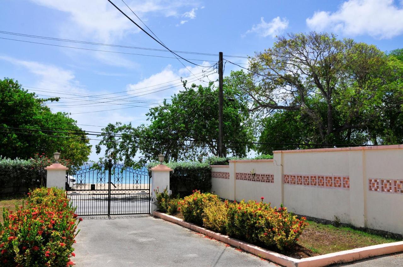 Welcome To The Unpretentious And Breezy Graceville, Steps Away From The Beach Сент-Джеймс Экстерьер фото