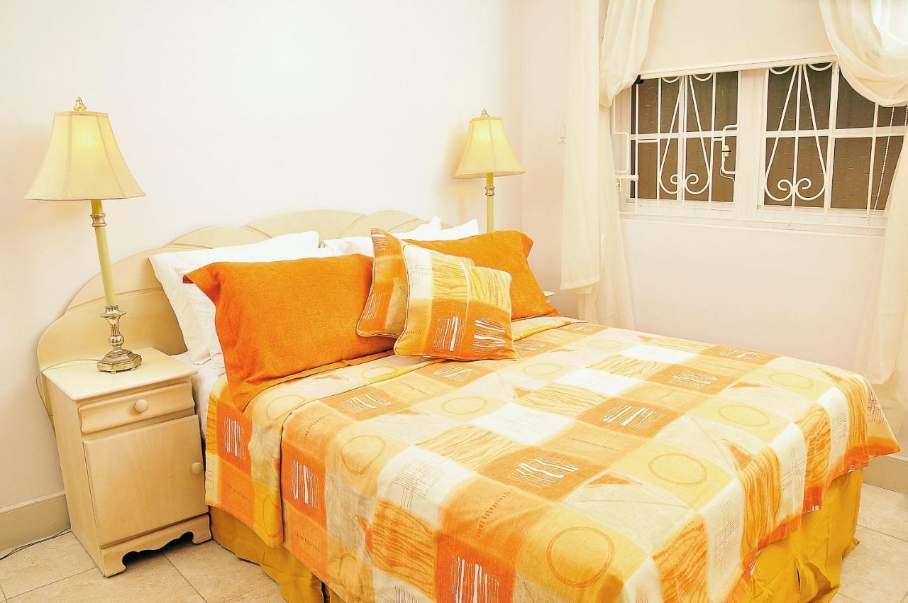 Welcome To The Unpretentious And Breezy Graceville, Steps Away From The Beach Сент-Джеймс Экстерьер фото