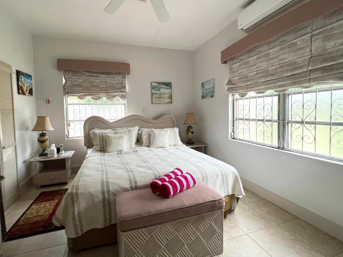 Welcome To The Unpretentious And Breezy Graceville, Steps Away From The Beach Сент-Джеймс Экстерьер фото